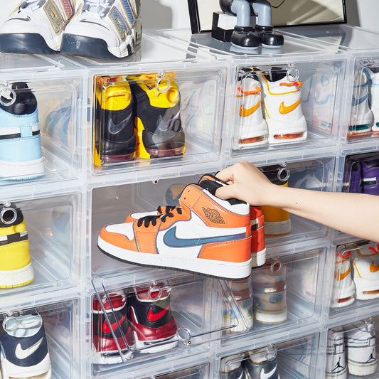 Magnetic Close Stack-able Shoe Creates
